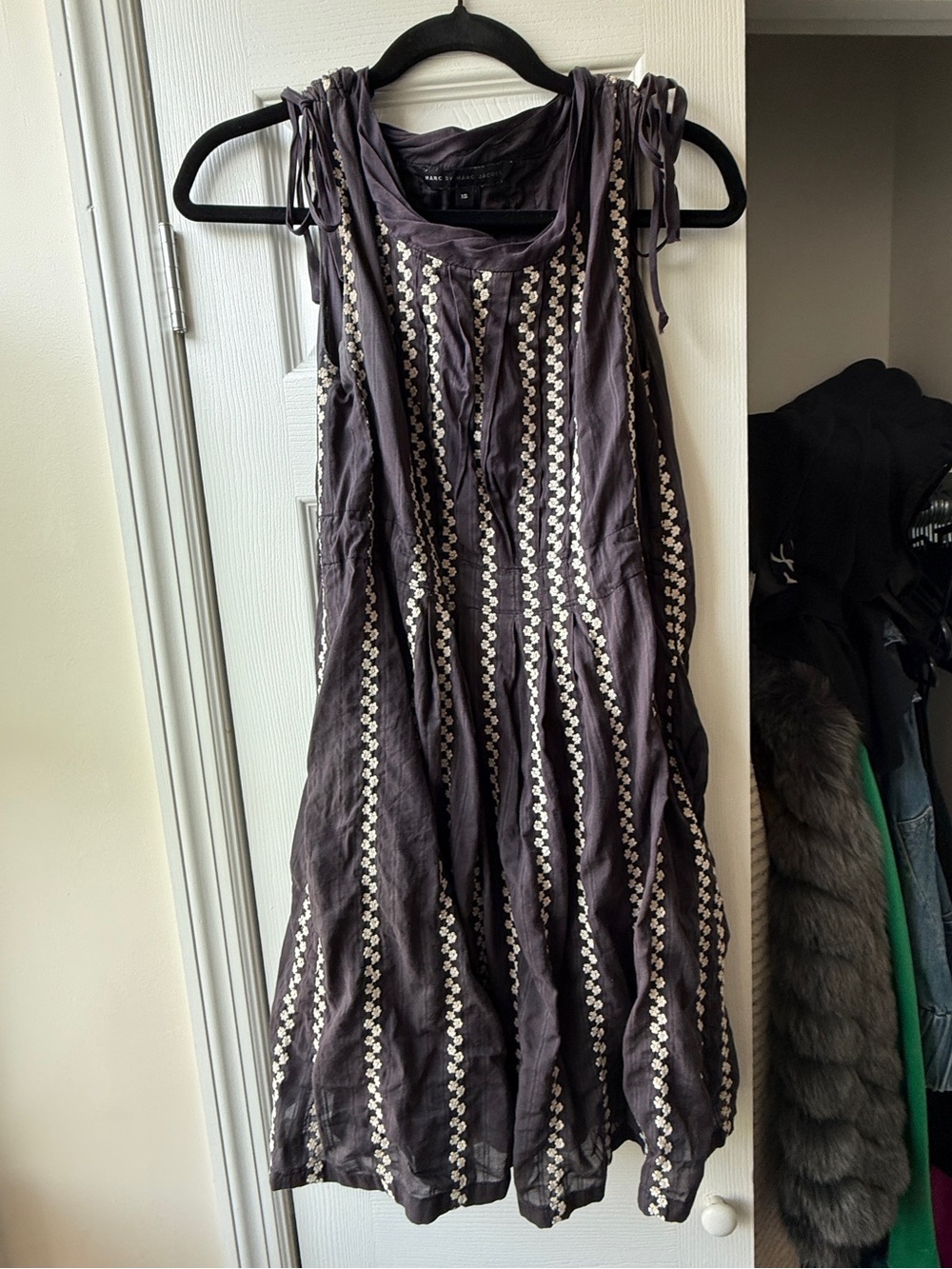 Marc By Marc Jacobs embroidered Sleeveless Mini Dress w. Pockets, summer linen